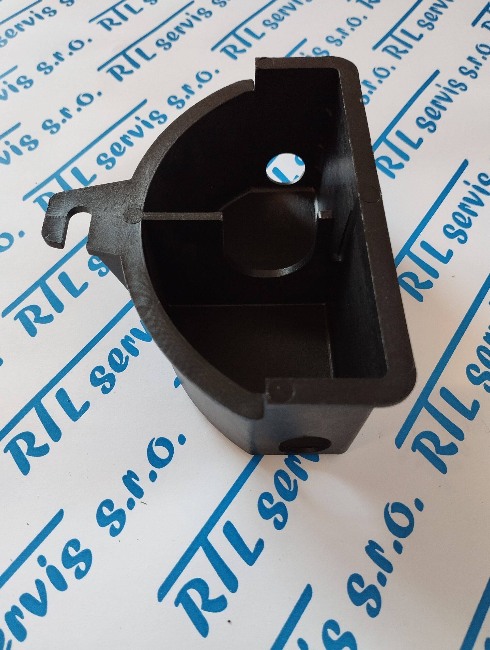 M04033
